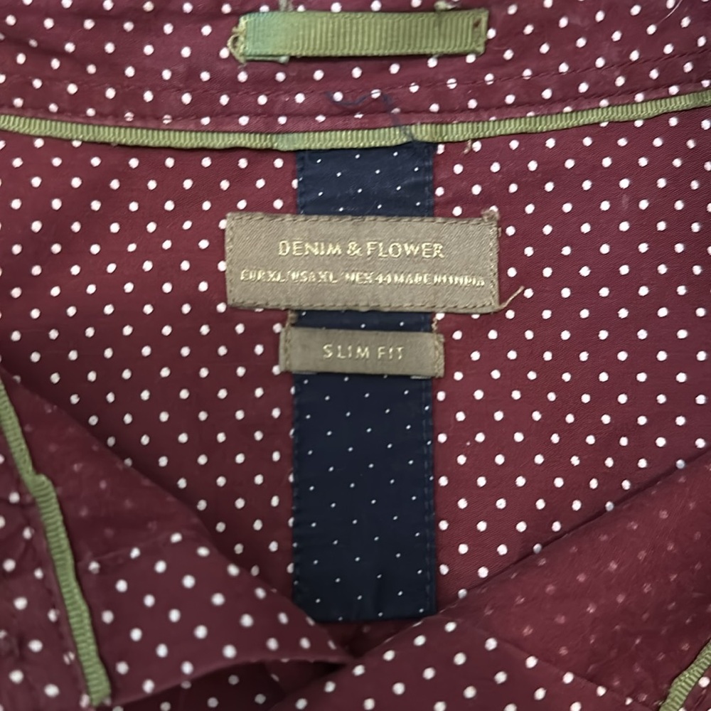 Button up - Picture 2 of 3